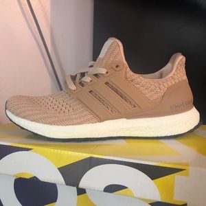 ADIDAS WOMEN’S ULTRABOOST